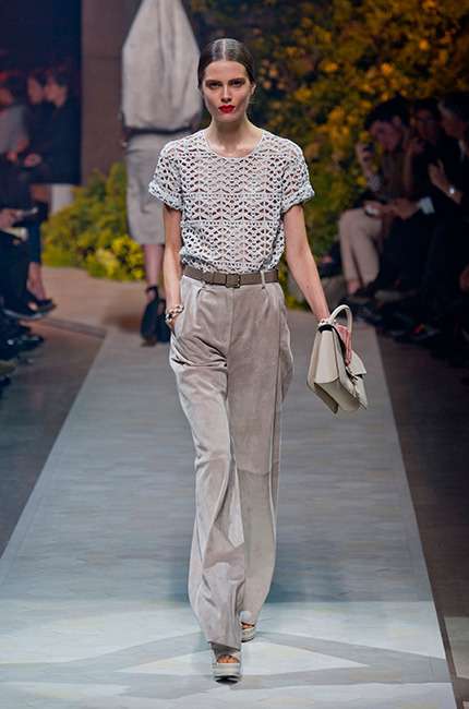 loewe_ilkbahar_yaz_2013_defile_moda_elbise (29)