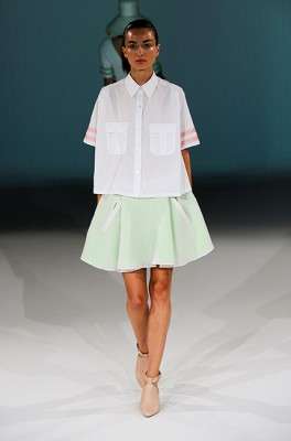 hussein_chalayan_2013_ilkbahar_yaz_elbise_moda_defile (20)