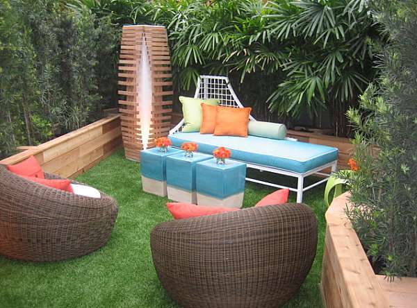 Colorful-seating-in-a-welcoming-outdoor-space