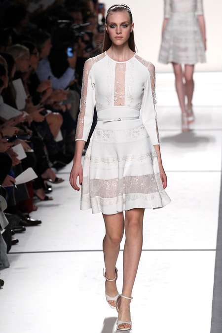 elie_saab_2014_ilkbahar_defile_moda_elbise_modelleri (22)