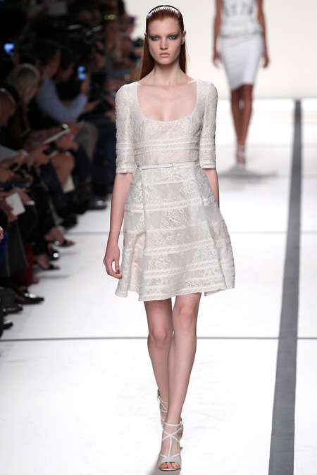 elie_saab_2014_ilkbahar_defile_moda_elbise_modelleri (36)