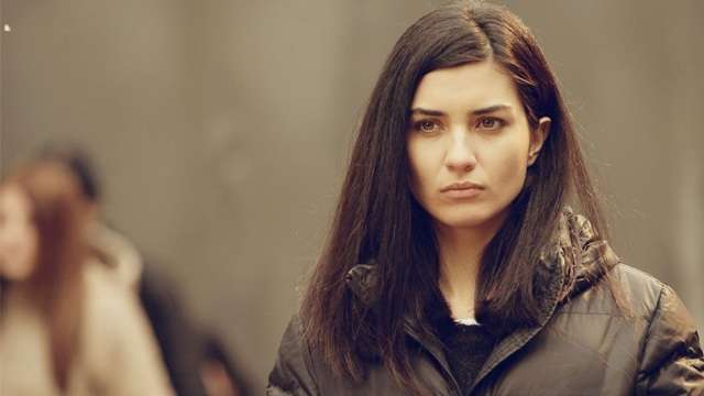 tuba_buyukustun_sac_rengi_ve_kesimleri_2015 (10)