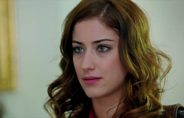 hazal_kaya_sac_rengi_ve_modelleri (7)