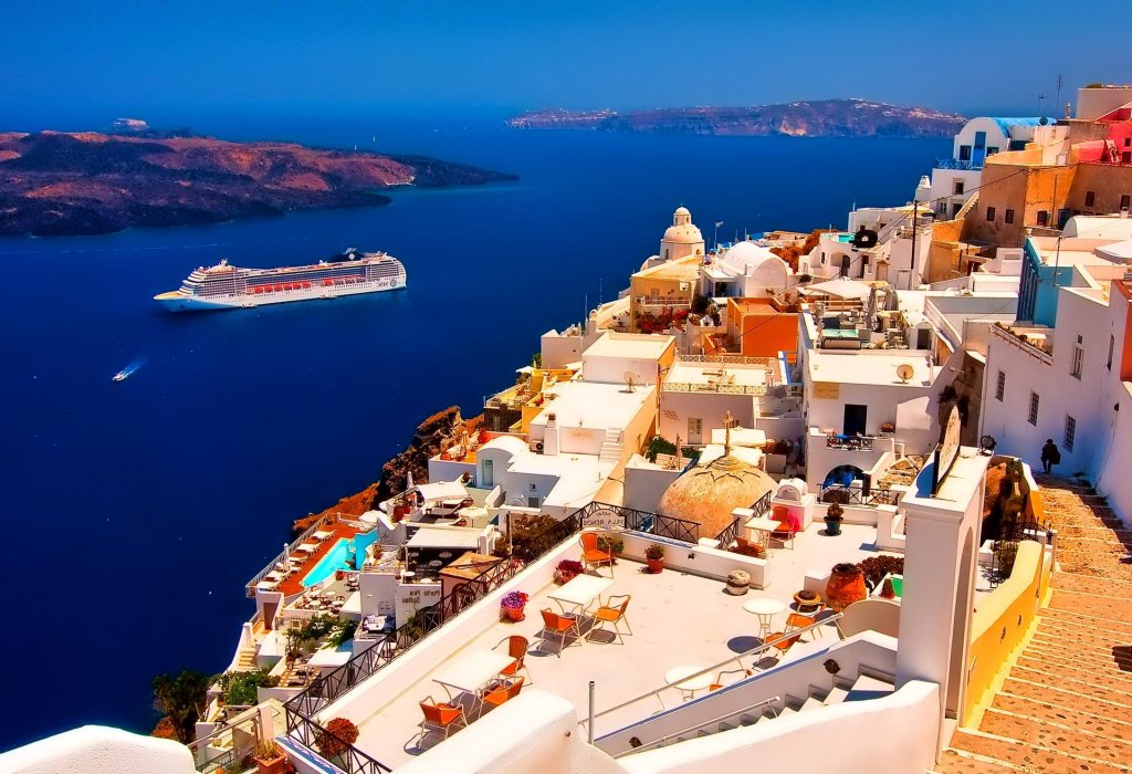 01df3bdf-bf39-4b46-bde0-2838687a2bf9Beautiful-Small-Town-Oia-Santorini-Greece-Desktop-Wallpaper.jpg