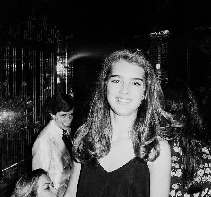 1118full-brooke-shields (6).jpg