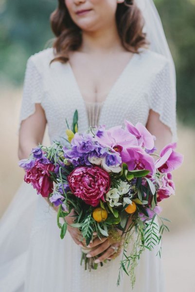 13-a-colorful-wedding-bouquet-with-pink-opical-touch.jpg