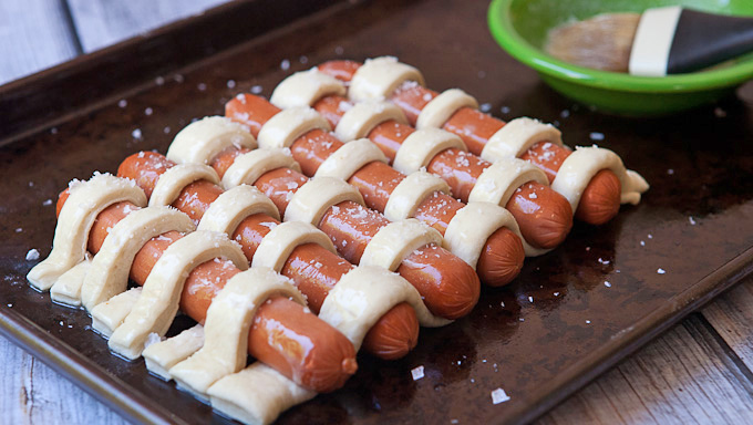 2014-06-20-woven-hot-dogs-5-680x384.jpg