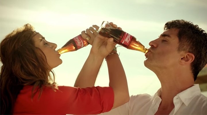 20150511204403_sila-ve-ozcan-deniz-coca-cola-reklam-muzigi_1625828_720_400.jpg