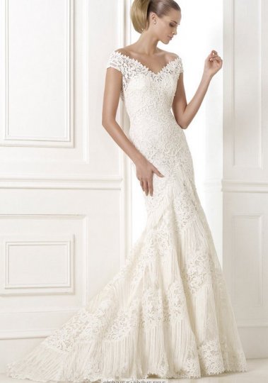 2015_pronovias_g_3.jpg