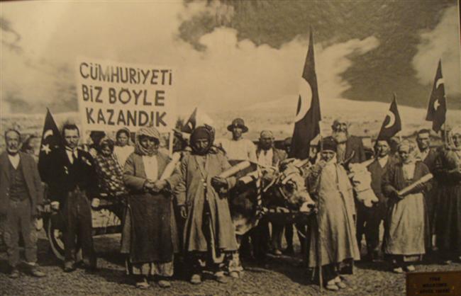 4E1_18-mart-canakkale-sehitlerimize-ve-butun-islam-sehidlerine-allah-tan-rahmet-diliyoruz.jpg