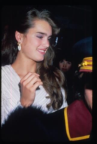 600full-brooke-shields (6).jpg