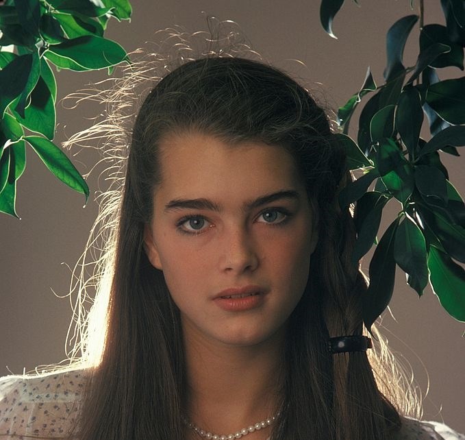 679full-brooke-shields.jpg