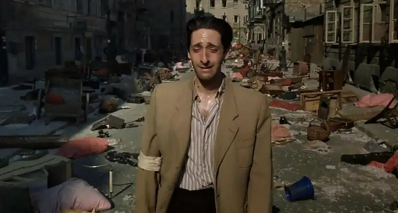 adrien-brody-the-pianist-6.webp