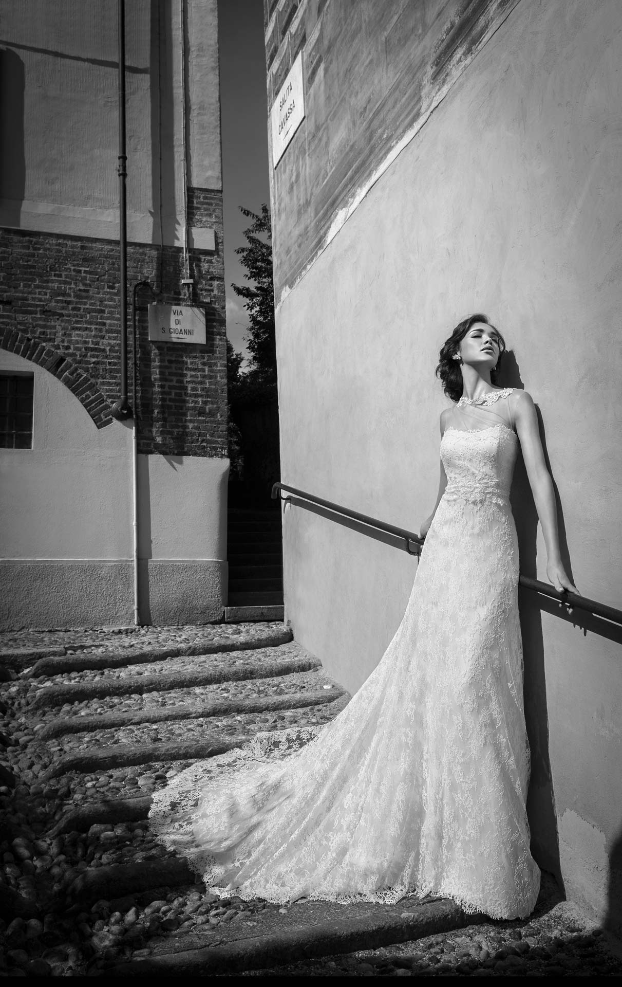 alessandra-rinaudo-ARAB15610IV-SANDRA-AR_CollezioneSposa2015-moda-sposa-2015-451.jpg