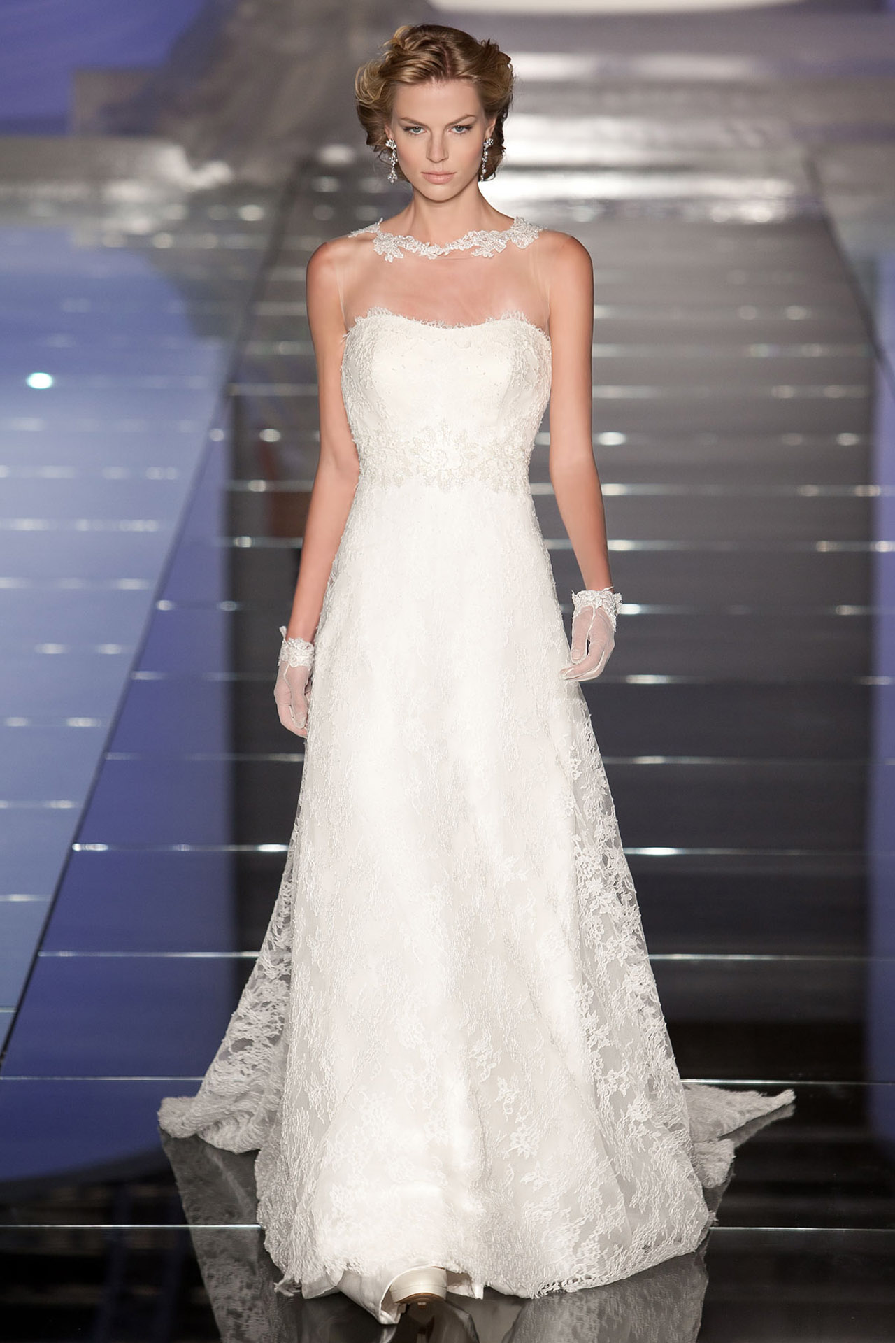 alessandra-rinaudo-ARAB15610IV-SANDRA-Catwalk2015-moda-sposa-2015-725.jpg