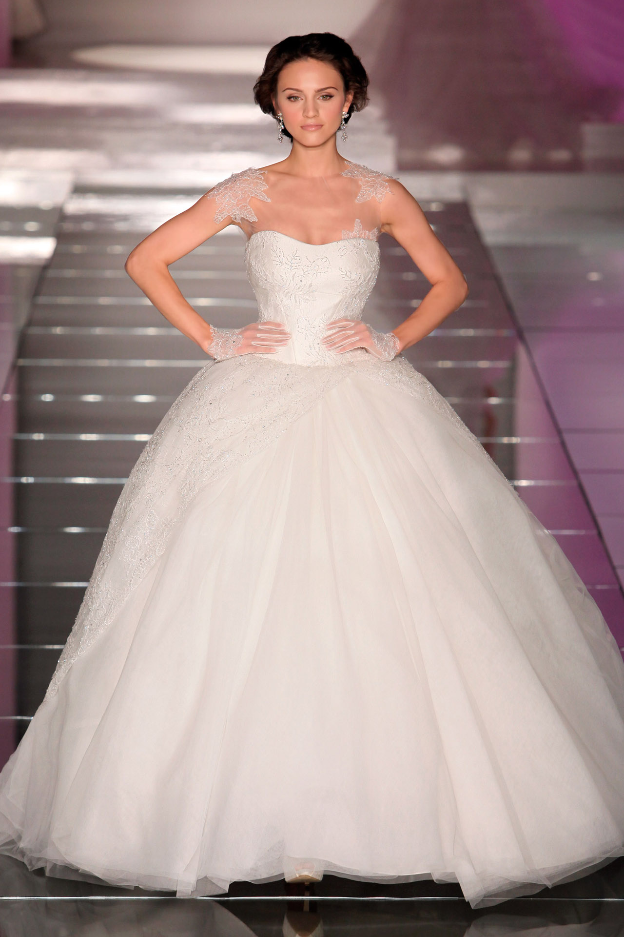 alessandra-rinaudo-ARAB15615IV-SCARLET-Catwalk2015-moda-sposa-2015-166.jpg