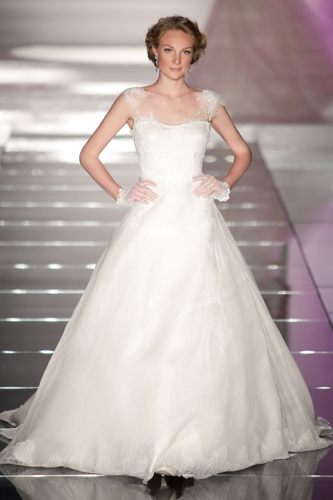 alessandra-rinaudo-ARAB15616PK-SELENA-Catwalk2015-moda-sposa-2015-164.jpg