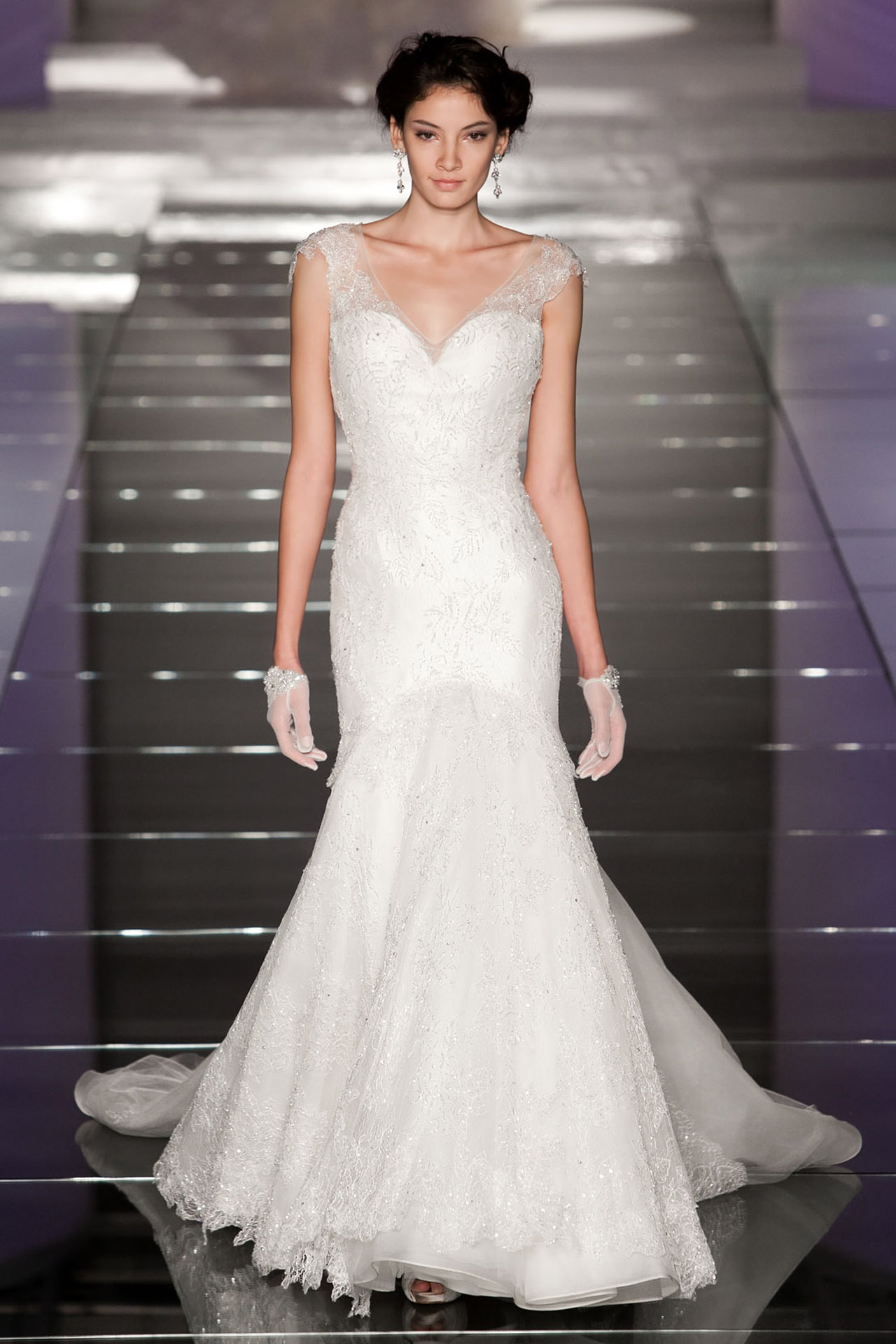 alessandra-rinaudo-ARAB15619IV-SHARLENE-Catwalk2015-moda-sposa-2015-111.jpg