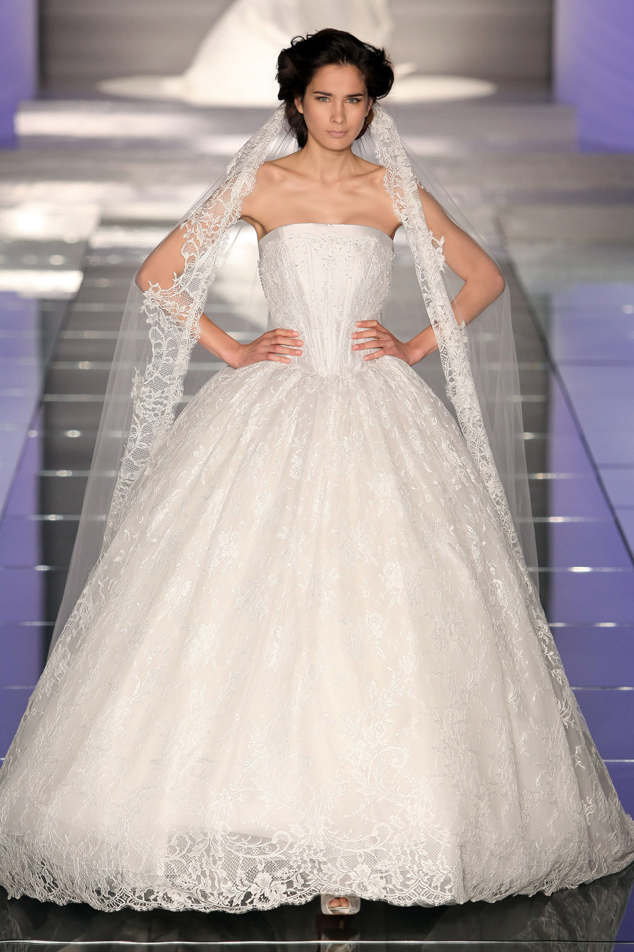 alessandra-rinaudo-ARAB15621SL-SIBYL-Catwalk2015-moda-sposa-2015-299.jpg