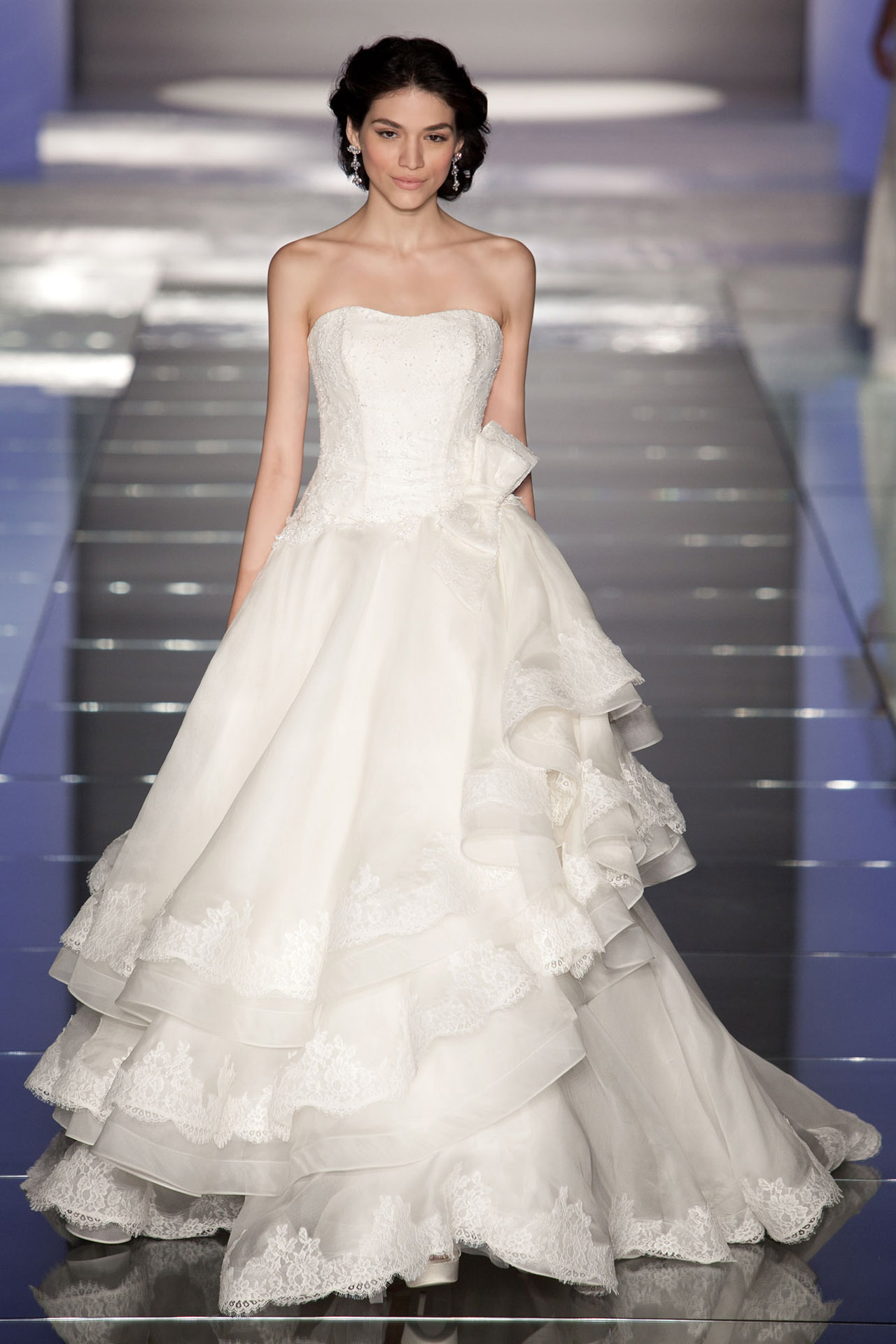 alessandra-rinaudo-ARAB15627IV-SOPHIE-Catwalk2015-moda-sposa-2015-55.jpg