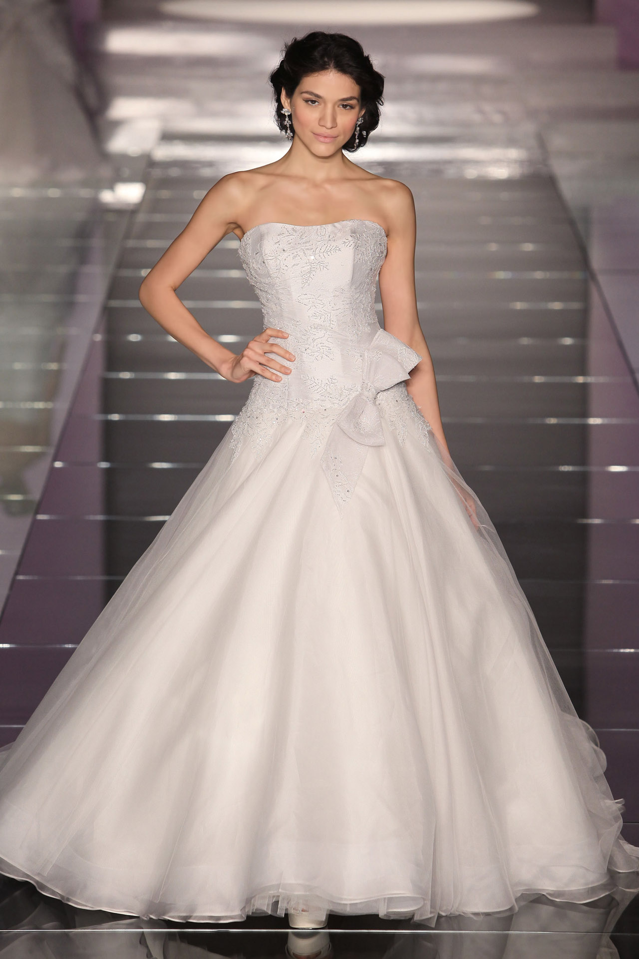 alessandra-rinaudo-ARAB15635SL-SUSAN-Catwalk2015-moda-sposa-2015-917.jpg