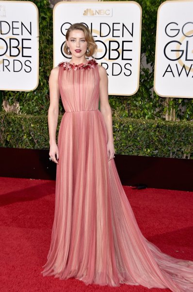 amber-heard-golden-globes-2016.jpg