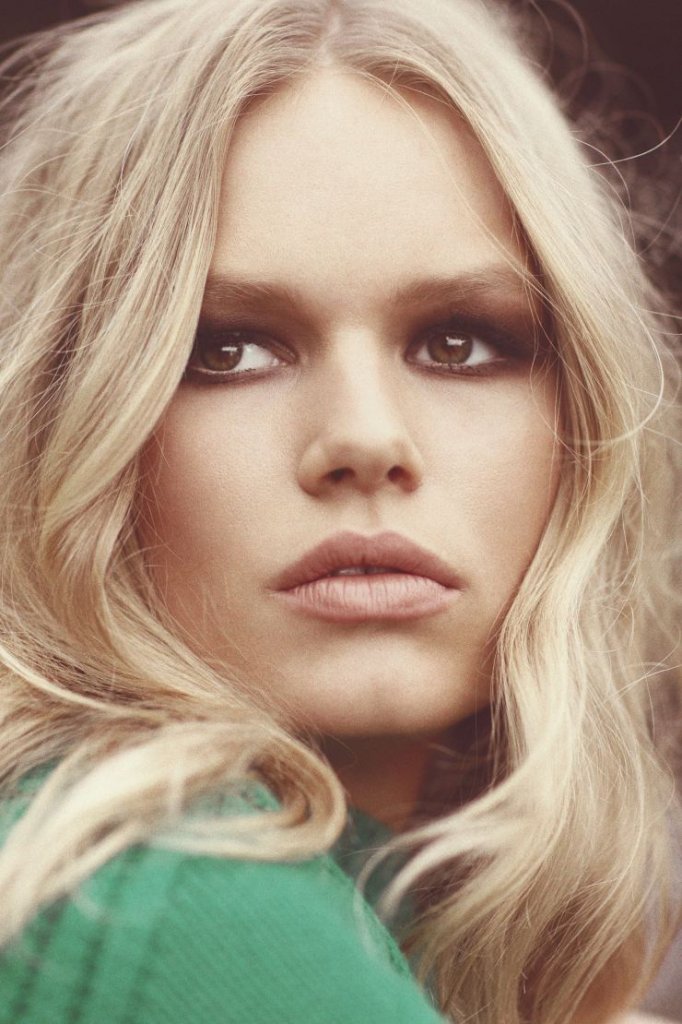 anna-ewers-by-norman-jean-roy-for-harpers-bazaar-us-may-2015.jpg