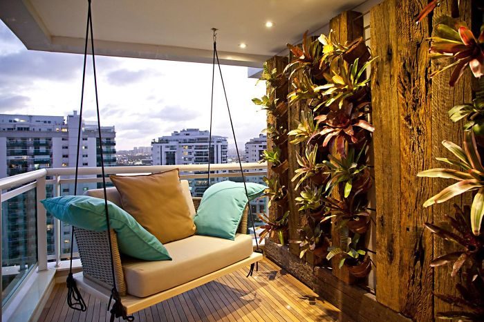 balcony-decorating-ideas-78-573dbc3e1b7ee__700-1132x670.jpg