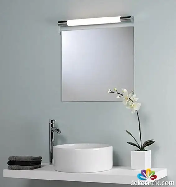banyo-aynasi-lambasi.webp