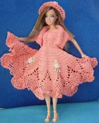 barbie-bebek-örgü-elbisesi-modeli.webp