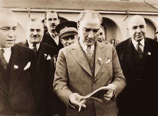 basbugataturk027.jpg