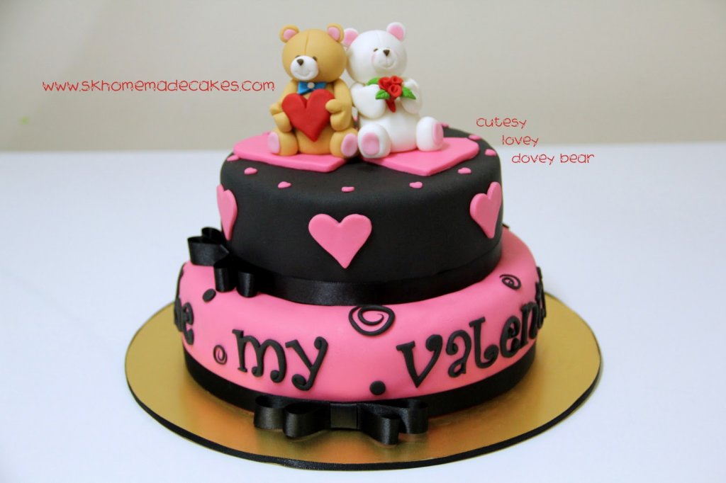 Be my Valentine (cutesy lovey dovey bear).jpg