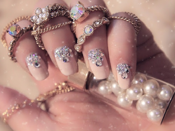 bejeweled-nails-pink-pearls-sparkles.jpg