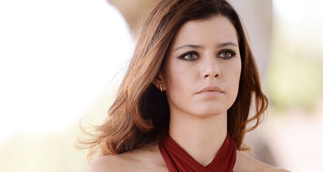 beren-saatten-eski-sevgilisine-duygulandiran-mesaj-973655-664x354.jpg