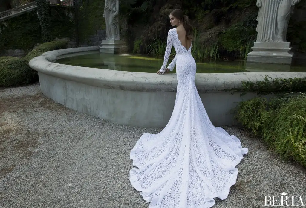 Berta-Winter-2014-Wedding-Dress-Collection-19.webp