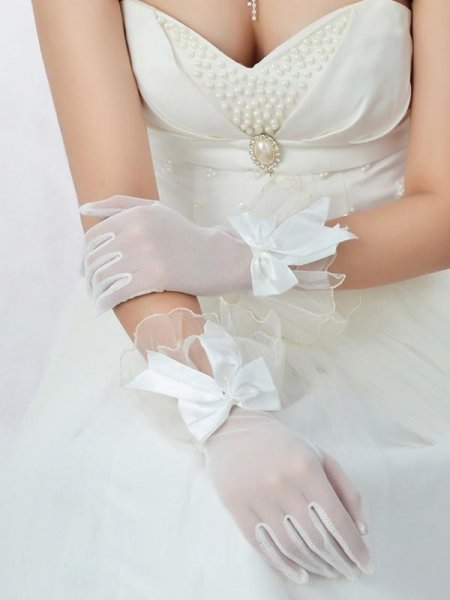 best_tulle_bowknot_wedding_gloves.jpg