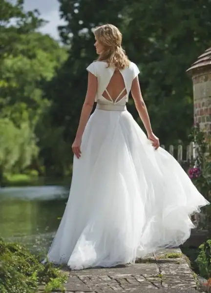 Capri-Shrug-Tulle-Skirt-Slip-back-570x790.webp