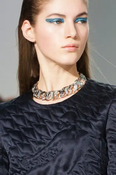 Christian_Dior_Fall_2014_Details_m63g_KAXUlx_Ox.webp