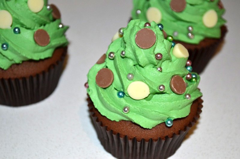 christmas-tree-chocolate-cupcake.jpg