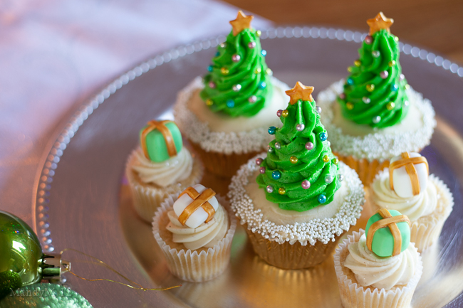 Christmas+Tree+Cupcake-2103.jpg