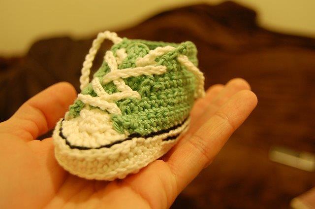 crochet-baby-converse-1.jpg