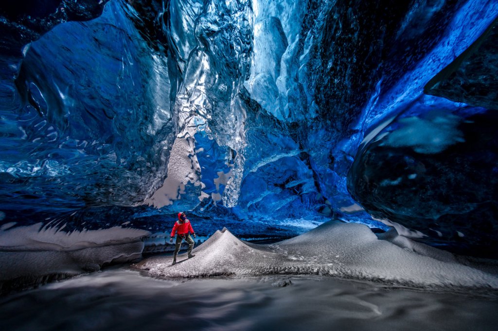 crystal-ice-cave-of-the-vatnajökull-glacier.jpg