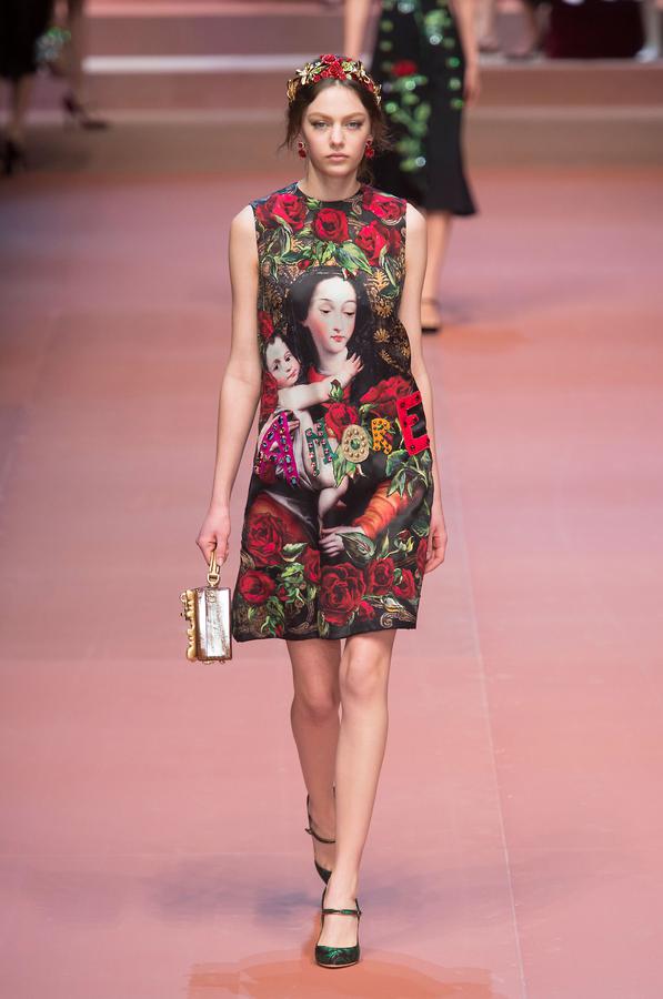 defile-dolce-amp-gabbana-automne-hiver-2015-2016-milan-look-44.jpg