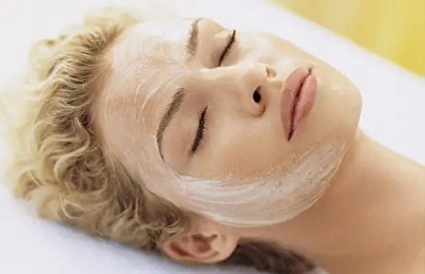 Ekfoliyasyon-arindirma-peeling-yuz-maske-kadin-mkl.webp