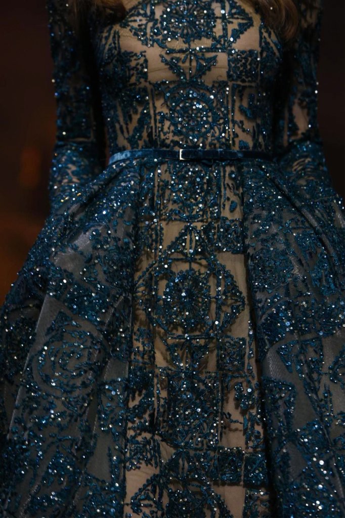 Elie-Saab-Couture-FW15-Paris-9467-1436357546-bigthumb (1).jpg