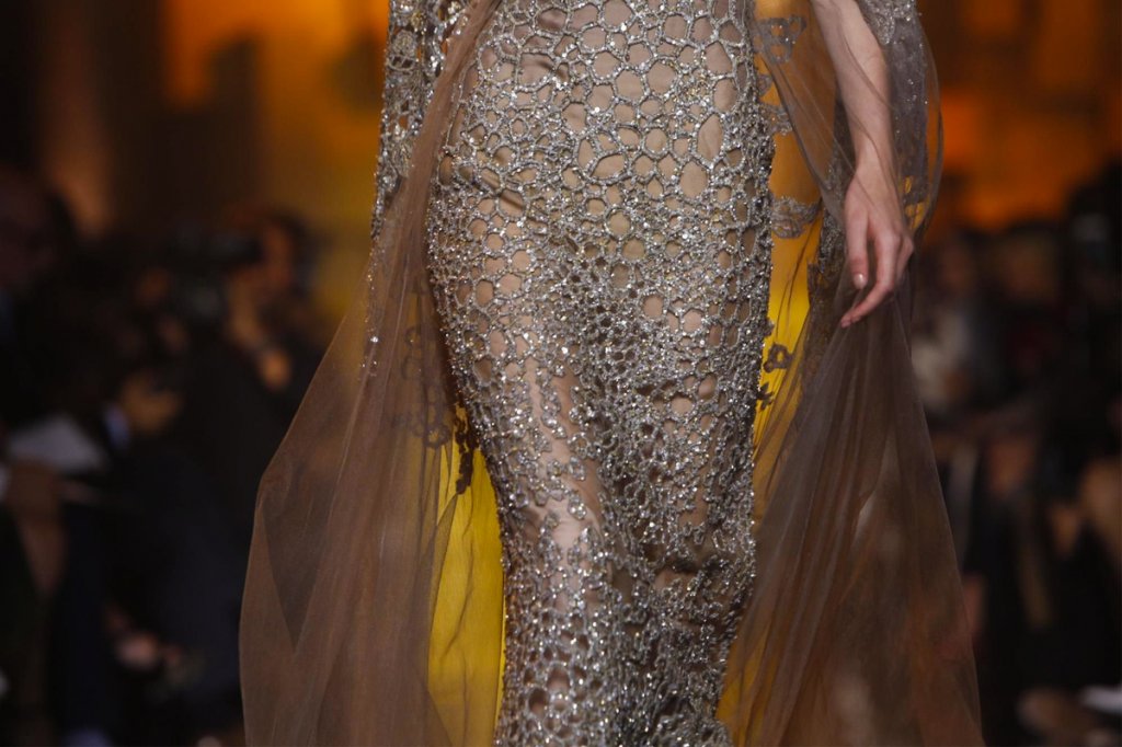 Elie-Saab-Couture-FW15-Paris-9479-1436357565-mediumbigthumb.jpg