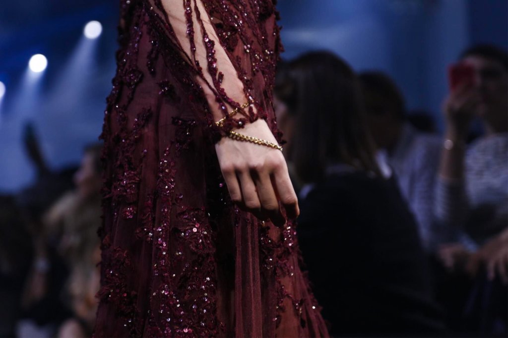 Elie-Saab-Couture-FW15-Paris-9669-1436358004-mediumbigthumb.jpg