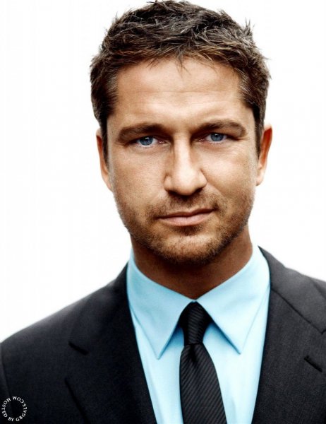 Gerard-Butler-30-e1370300286419.jpg