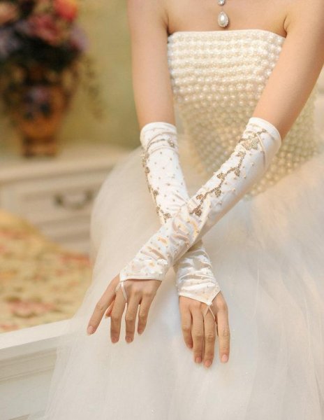 Handmade Beading Long Bridal Gloves.jpg