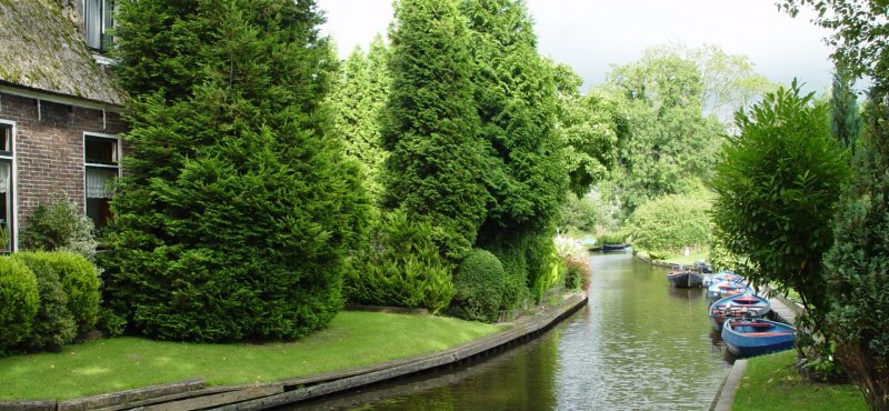 Holland-Giethoorn-1728x800_c.jpg